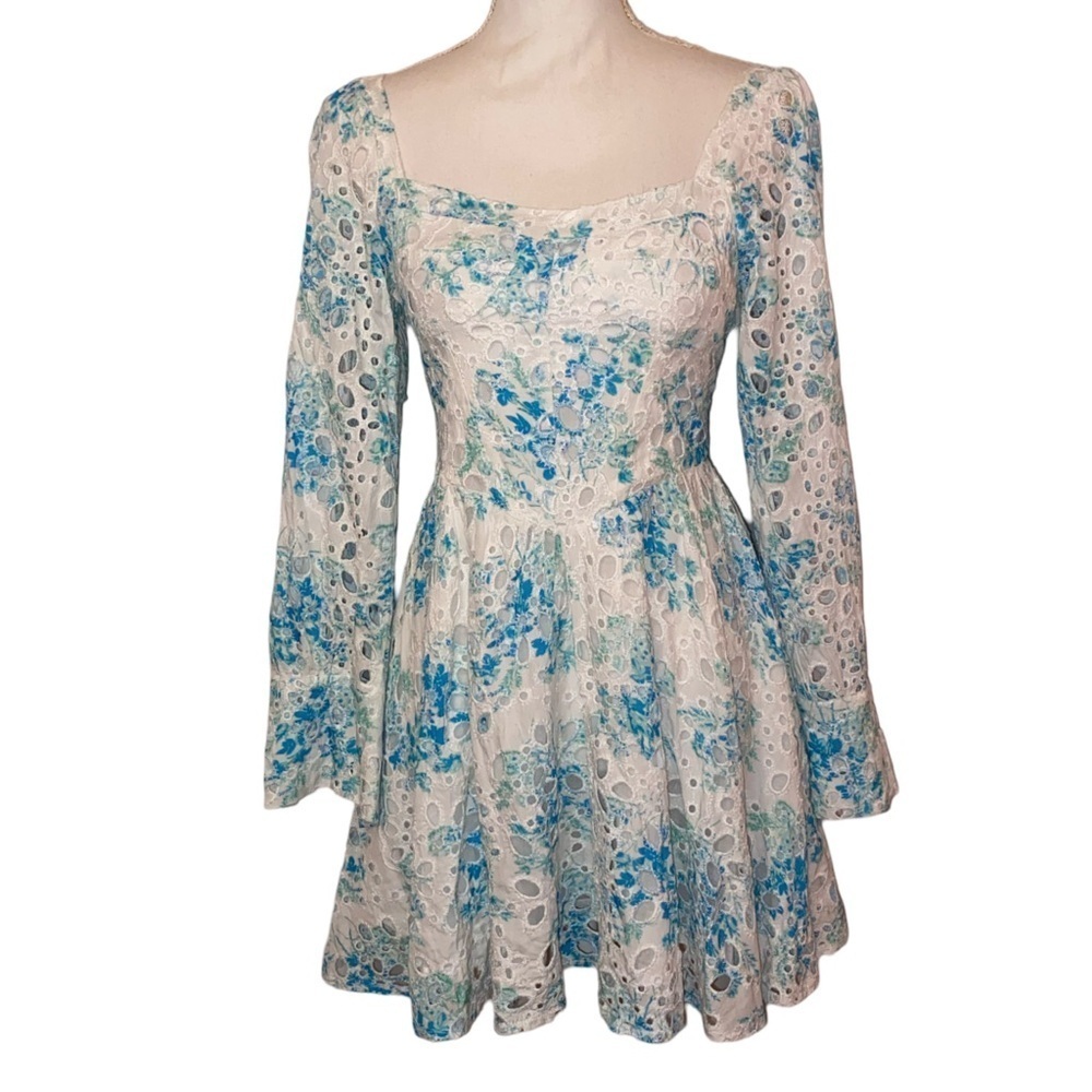 Brooklyn’s Eyelet Overlay Long Sleeve Mini Dress Wht/Blu Sz Med